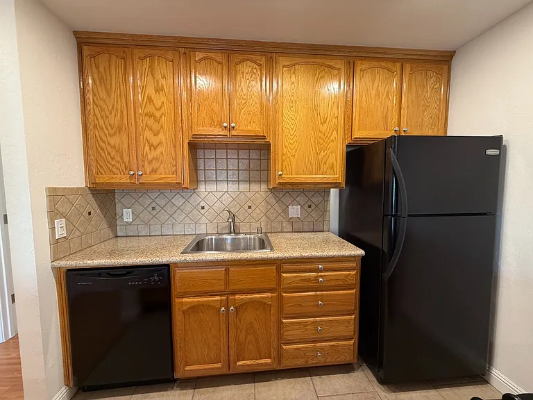 1208 Pierce St #1 — Photo 5