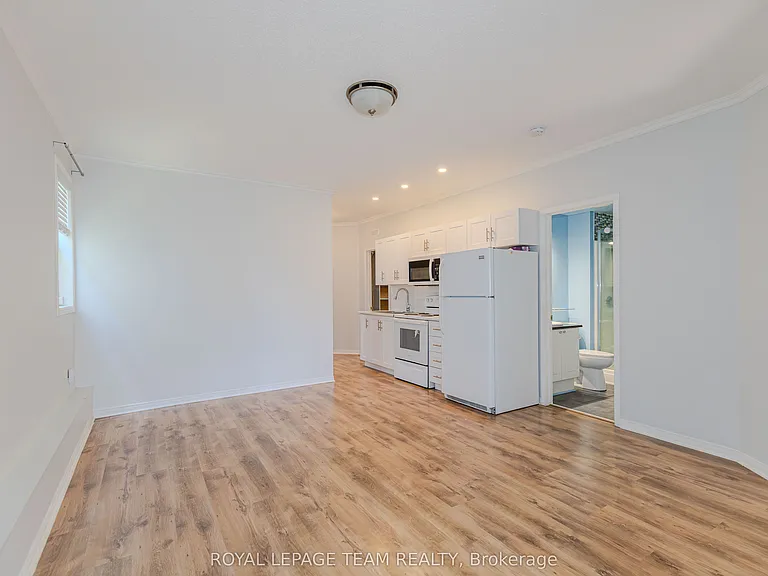 1566 Lisbon St #B — Photo 12