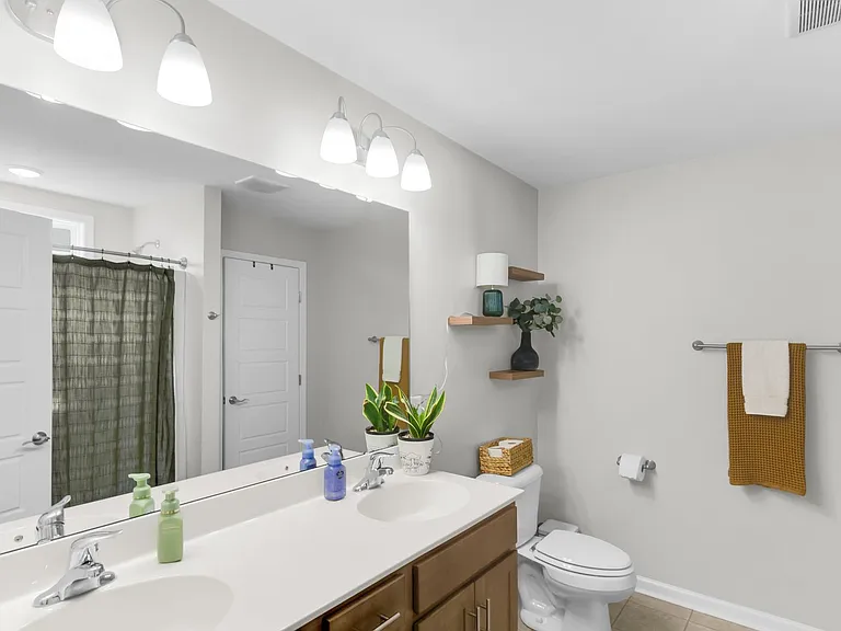 115 Grantham Pl — Photo 10