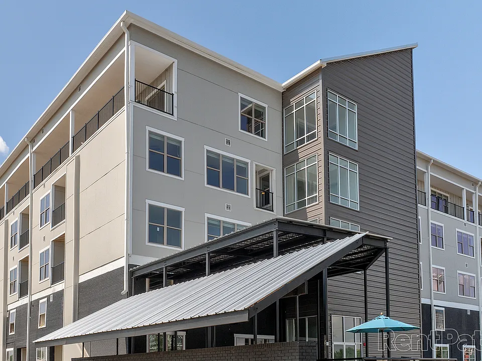 The Henry Lofts