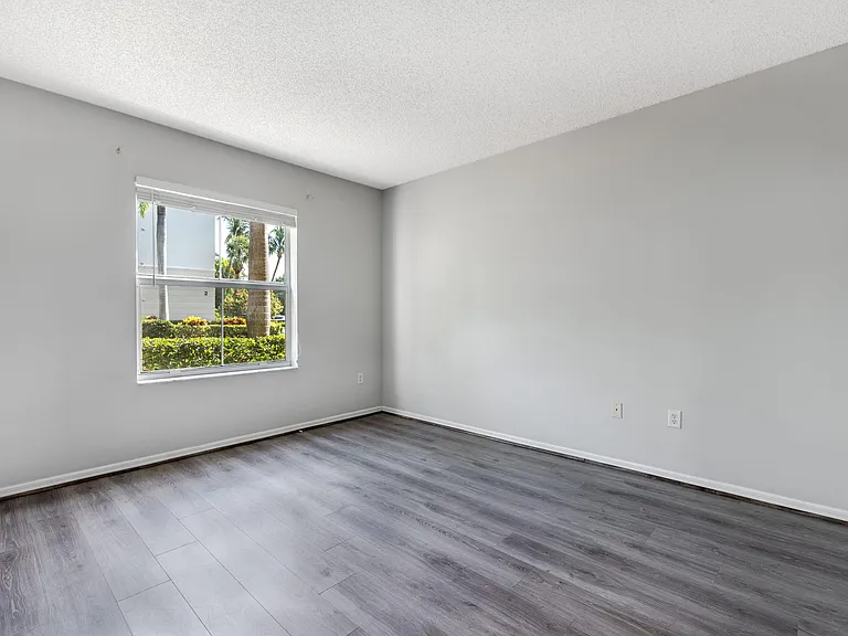1106 Tuscany Way — Photo 9