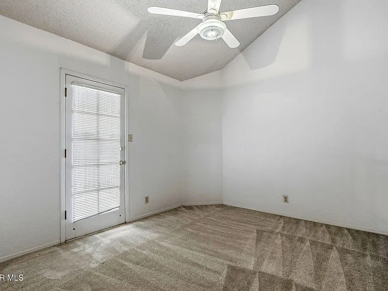 7765 Dianjou Dr — Photo 25