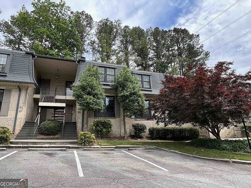 1st image of 102 Larue Pl NW