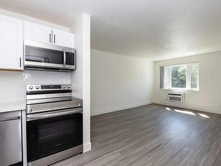 816 N Cherry St — Photo 27