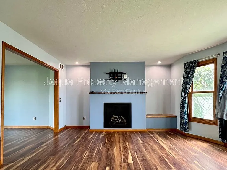 53641 Rolling Meadow Blvd — Photo 2