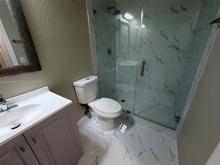 1535 SE 26th St #206 — Photo 14