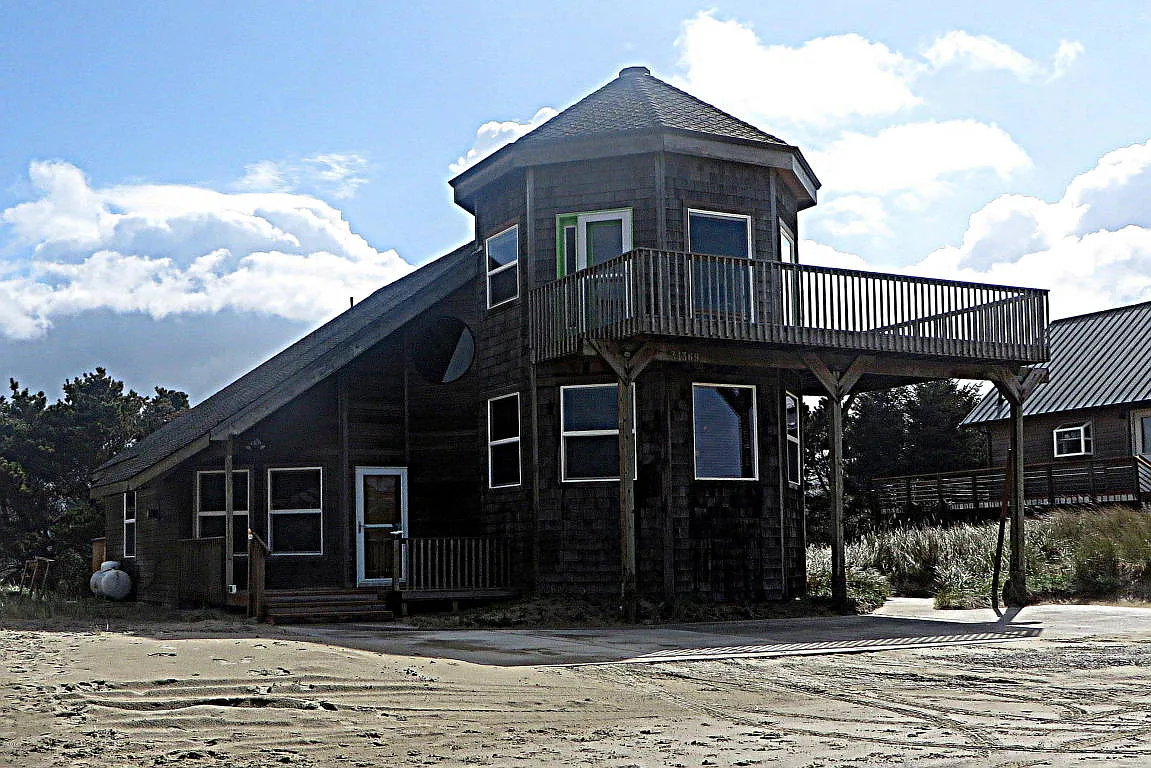 34369 Ocean Dr photo 1