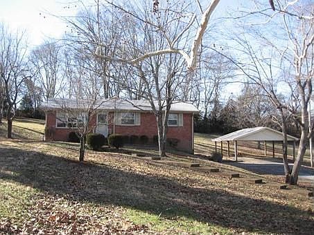 2nd image of 205 Fannin Dr