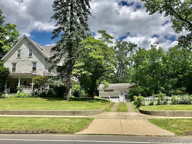 1st image of 118 Grassy Plain St