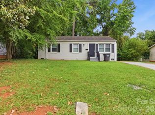 2725 Thornton Rd, Charlotte, NC 28208