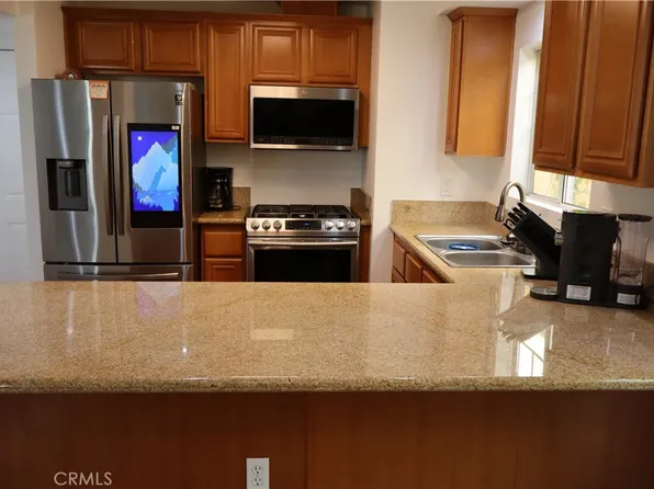 8856 Burnet Ave, North Hills, CA 91343