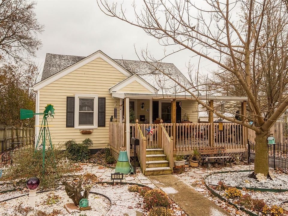 1st image of 906 Darley Dr