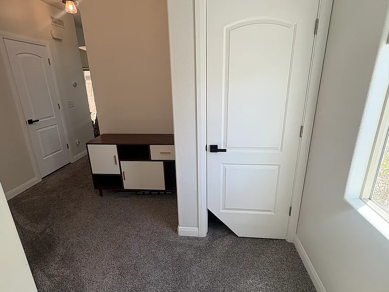2488 Manzoni Rd — Photo 11
