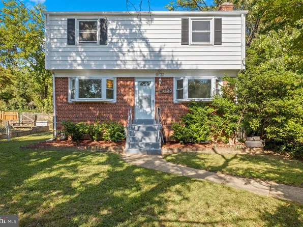 2120 Ravenswood St, Hyattsville, MD 20782