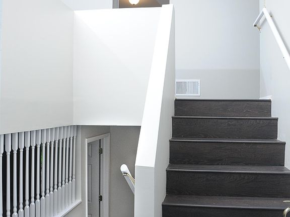 Entryway stairs
