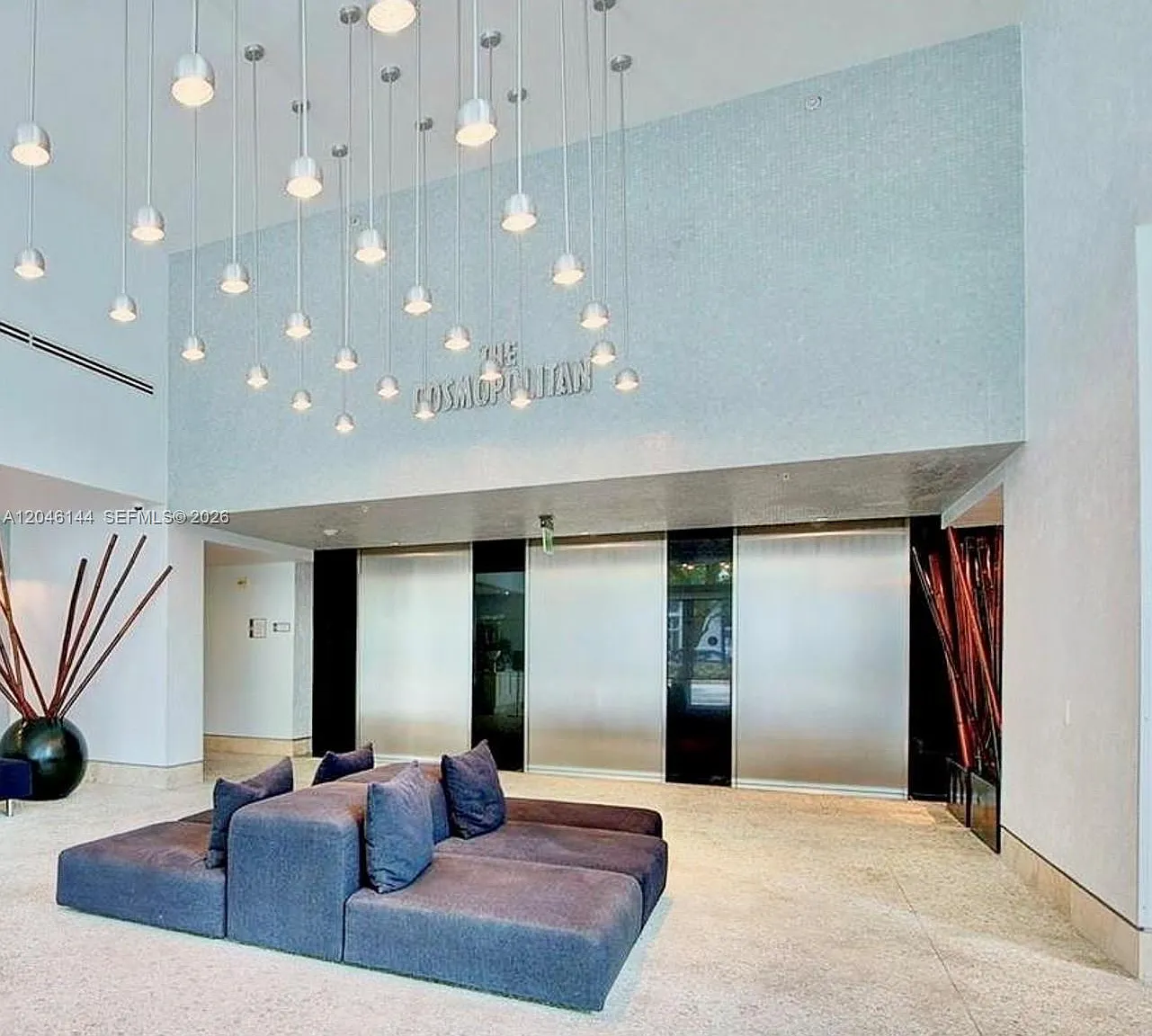 Cosmopolitan Residence — Photo 2