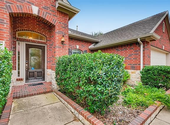 2nd image of 2901 Katie Cir