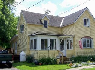 8 Shields St, Malone, NY 12953