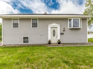 43 New York St, Lowell, MA 01854