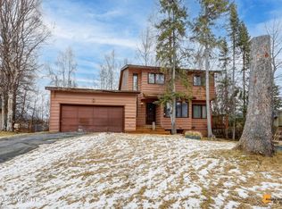 9421 Strathmore Dr, Anchorage, AK 99502