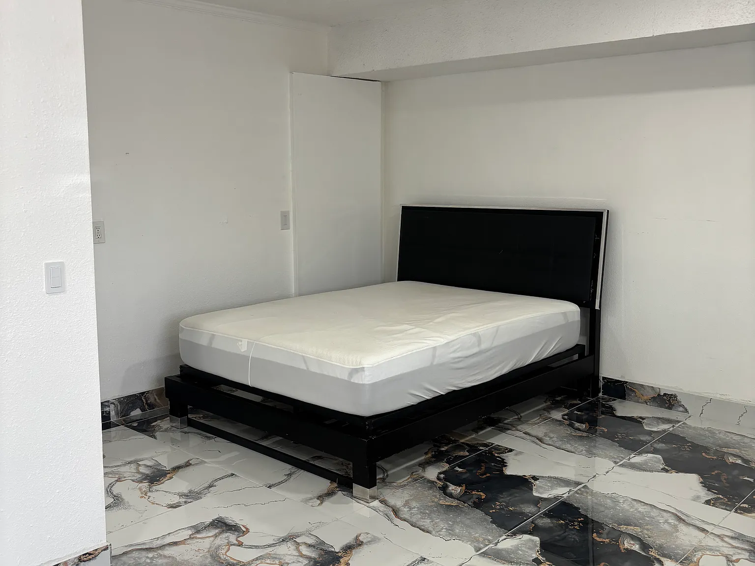 1 bed, 600 sqft, $1,500 — Photo 3