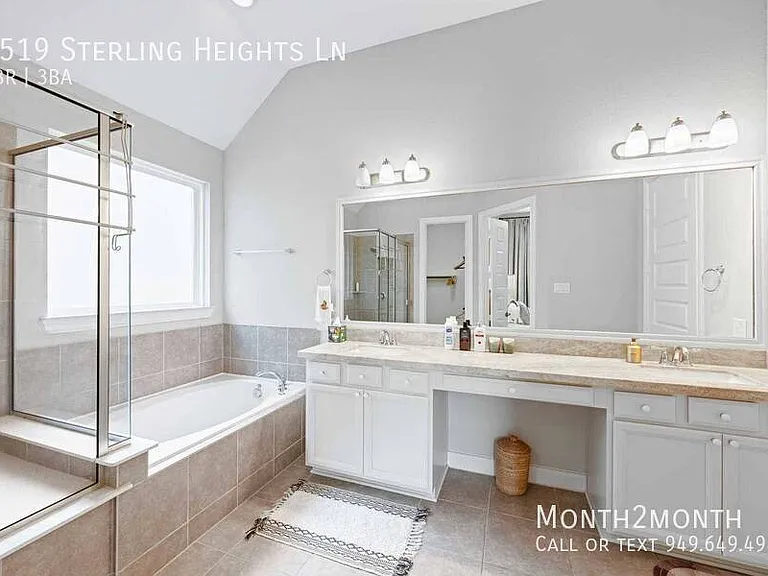 4519 Sterling Heights Ln — Photo 27