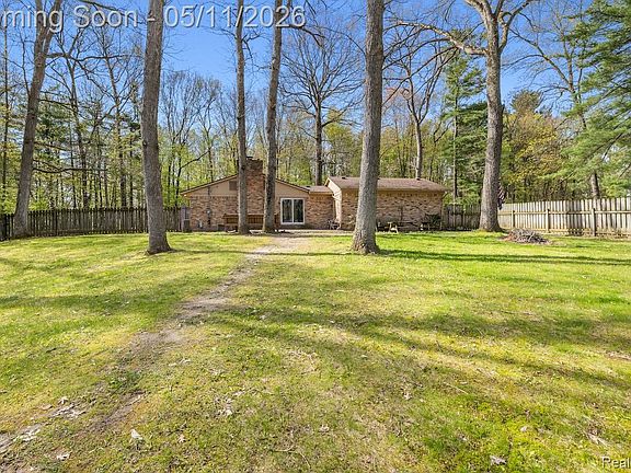 2nd image of 2700 N Hacker Rd