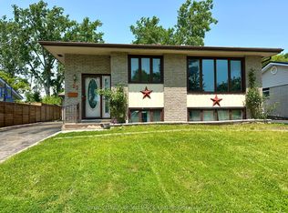 22 Connolly Ave, Quinte West, ON K8V 5T4