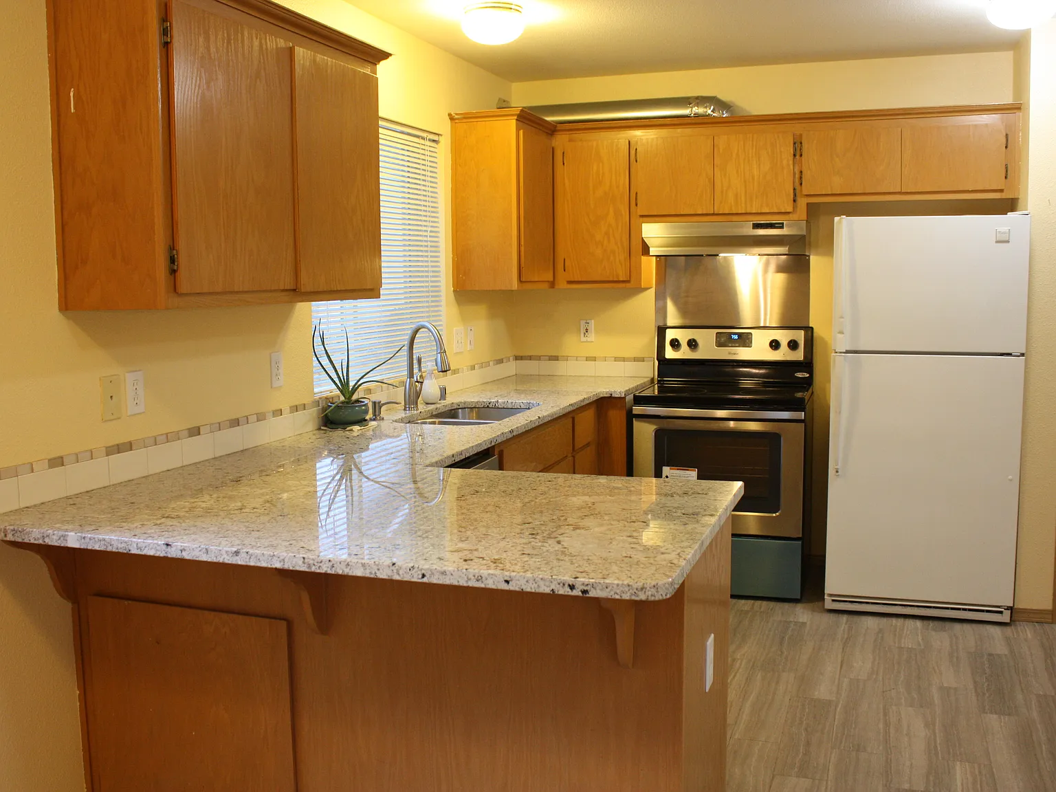 3 bed, 2.5 bath, 1560 sqft, $2,800 — Photo 3