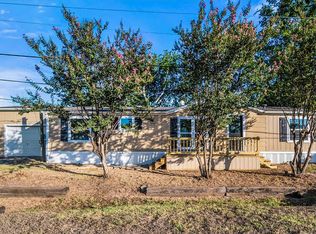 304 E Forgey St, Blooming Grove, TX 76626