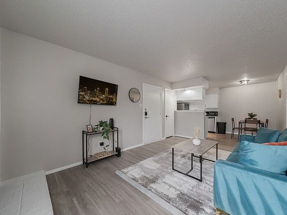 4th image of 2501 Plumgrove Cir #Id1058003p