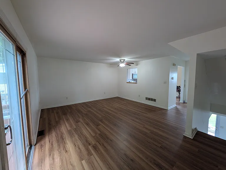 5067 E Woodmill Dr — Photo 4