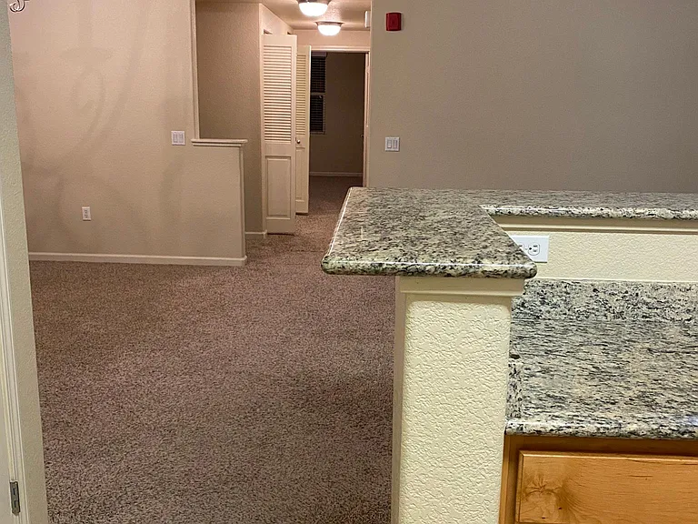 700 Moon Cir — Photo 40