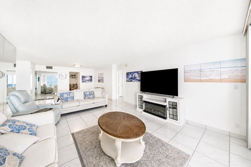 1370 S Ocean Boulevard #1703, photo 5