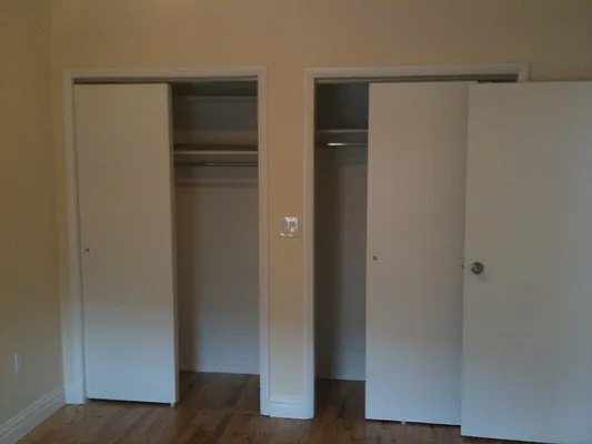 Rented by Astoria Realty | media 9