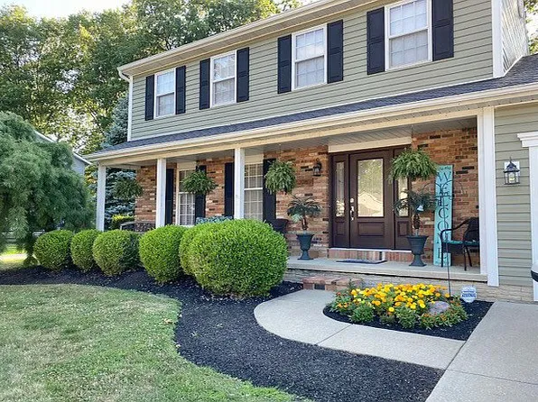 1440 Lexington Dr, Vermilion, OH 44089