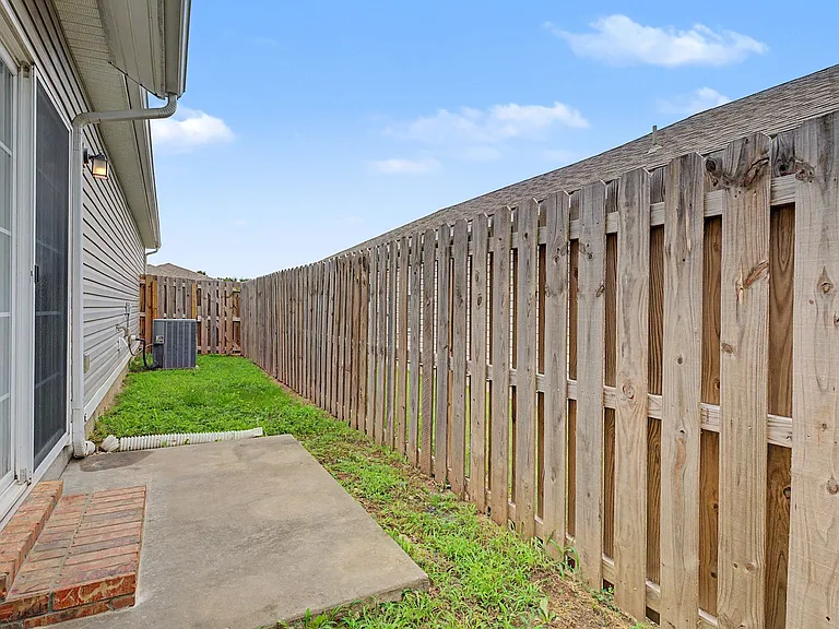 4435 W Pecan St — Photo 21