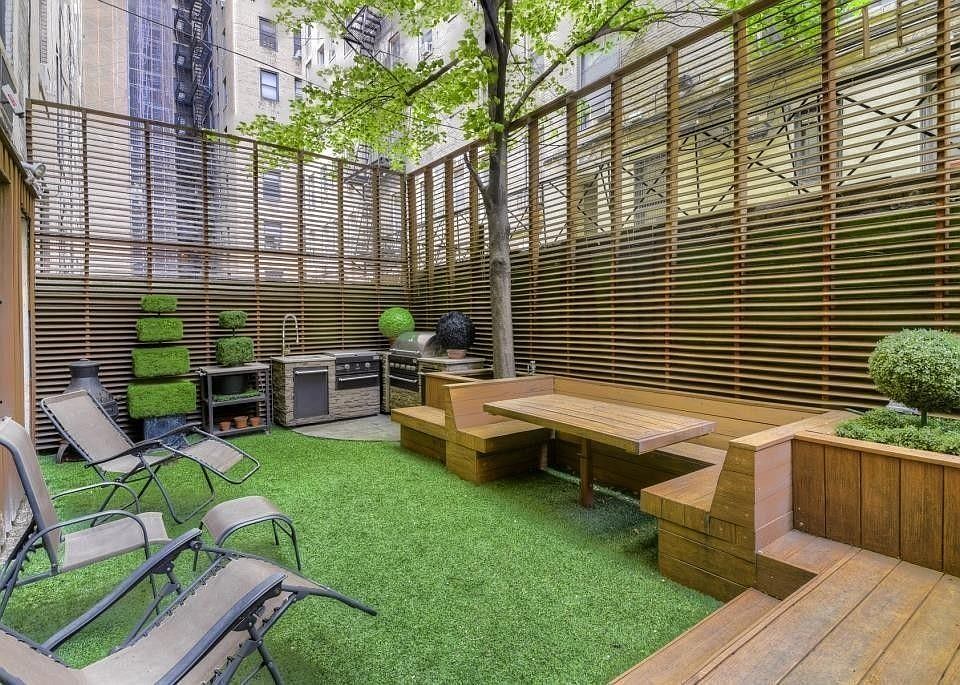 1st image of 315 W 99th St APT 1D