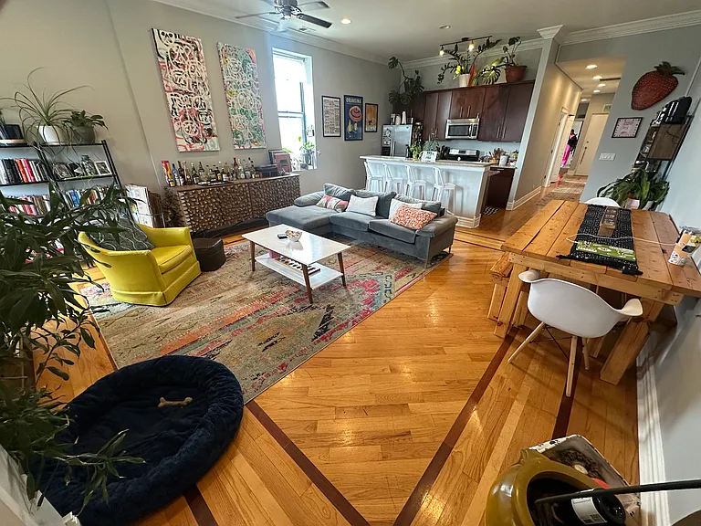 1135 W Chicago Ave #2W — Photo 5