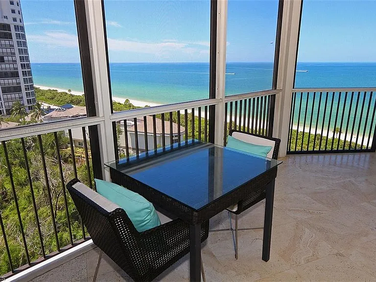 8665 Bay Colony Dr #901 — Photo 30