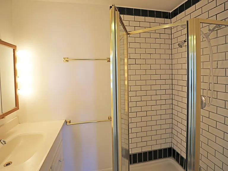 1513 De La Vina St #B — Photo 8