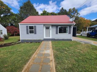 609 Woodland Rd, Rich Creek, VA 24147
