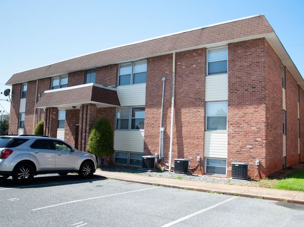 4993 S Amherst Hwy APT 114