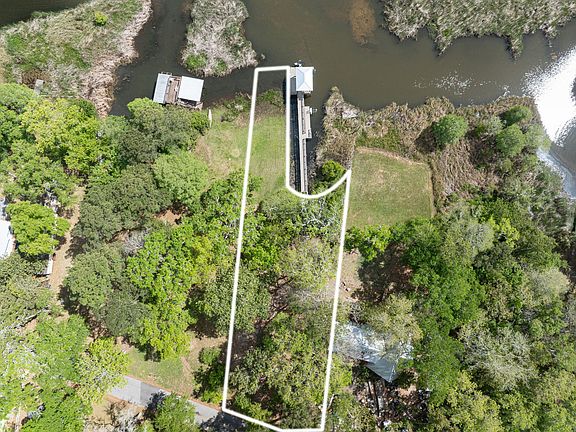 3rd image of 203 Pitts Bayshore Dr