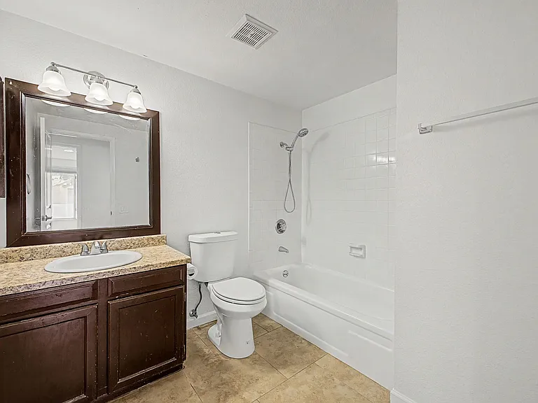 2104 N Comanche Dr — Photo 27