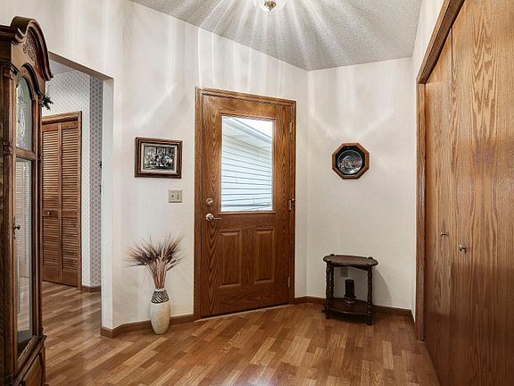2nd image of 9218 Yorkshire Ln