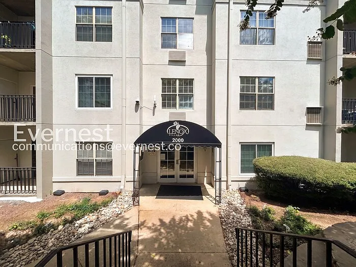 1 bed, 1.0 bath, 840 sqft, $1,450 — Photo 2