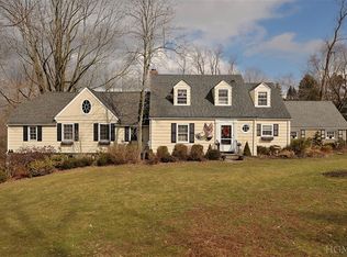41 Overlook Dr, Chappaqua, NY 10514