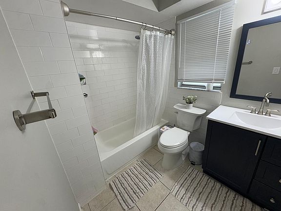 3rd image of 516 516/518 Camino Ct #518