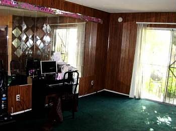 5th image of 1106 W 109th Pl